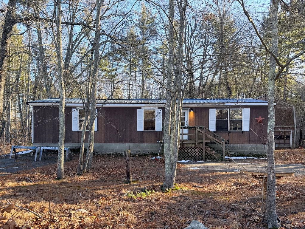 7 Langs Lane Newmarket, NH 03857 - Photo 2 of 32