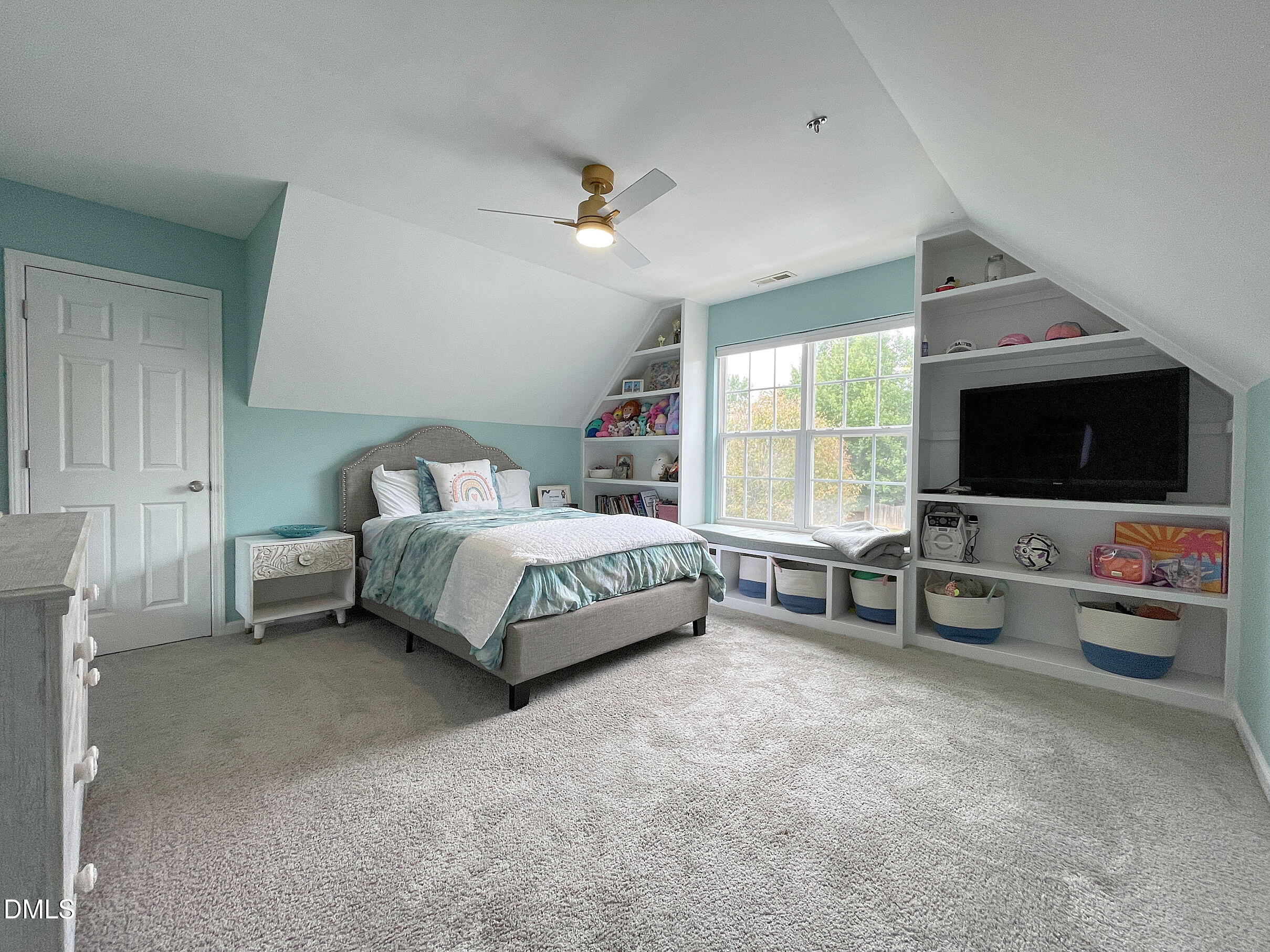 1544 Nealstone Way Raleigh, NC 27614 - Photo 22 of 42 20251013_155415898_iOS