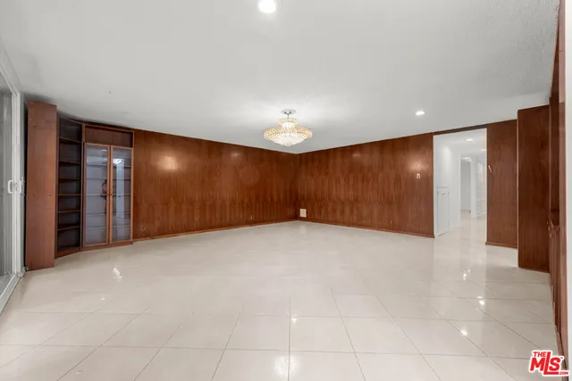 $7,495 | 8704 Gregory Way, Unit 1, Los Angeles, CA 90035