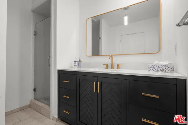 $5,500 | 8704 Gregory Way, Unit 1, Los Angeles, CA 90035