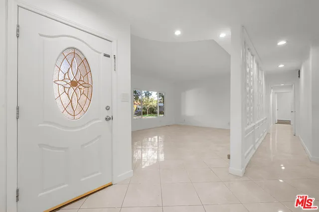 $7,495 | 8704 Gregory Way, Unit 1, Los Angeles, CA 90035