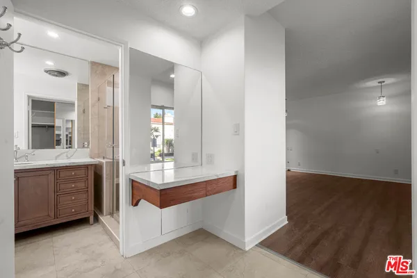 $5,500 | 8704 Gregory Way, Unit 1, Los Angeles, CA 90035