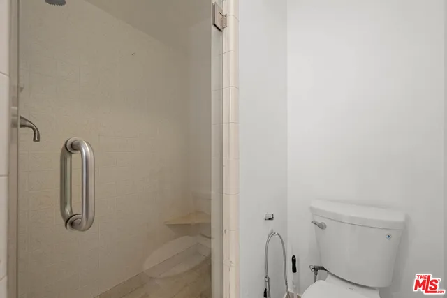 $7,495 | 8704 Gregory Way, Unit 1, Los Angeles, CA 90035