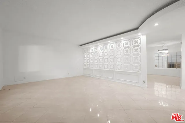 $7,495 | 8704 Gregory Way, Unit 1, Los Angeles, CA 90035