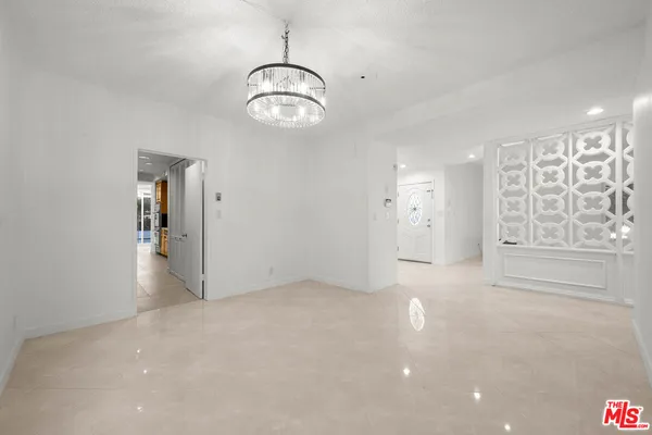 $5,500 | 8704 Gregory Way, Unit 1, Los Angeles, CA 90035