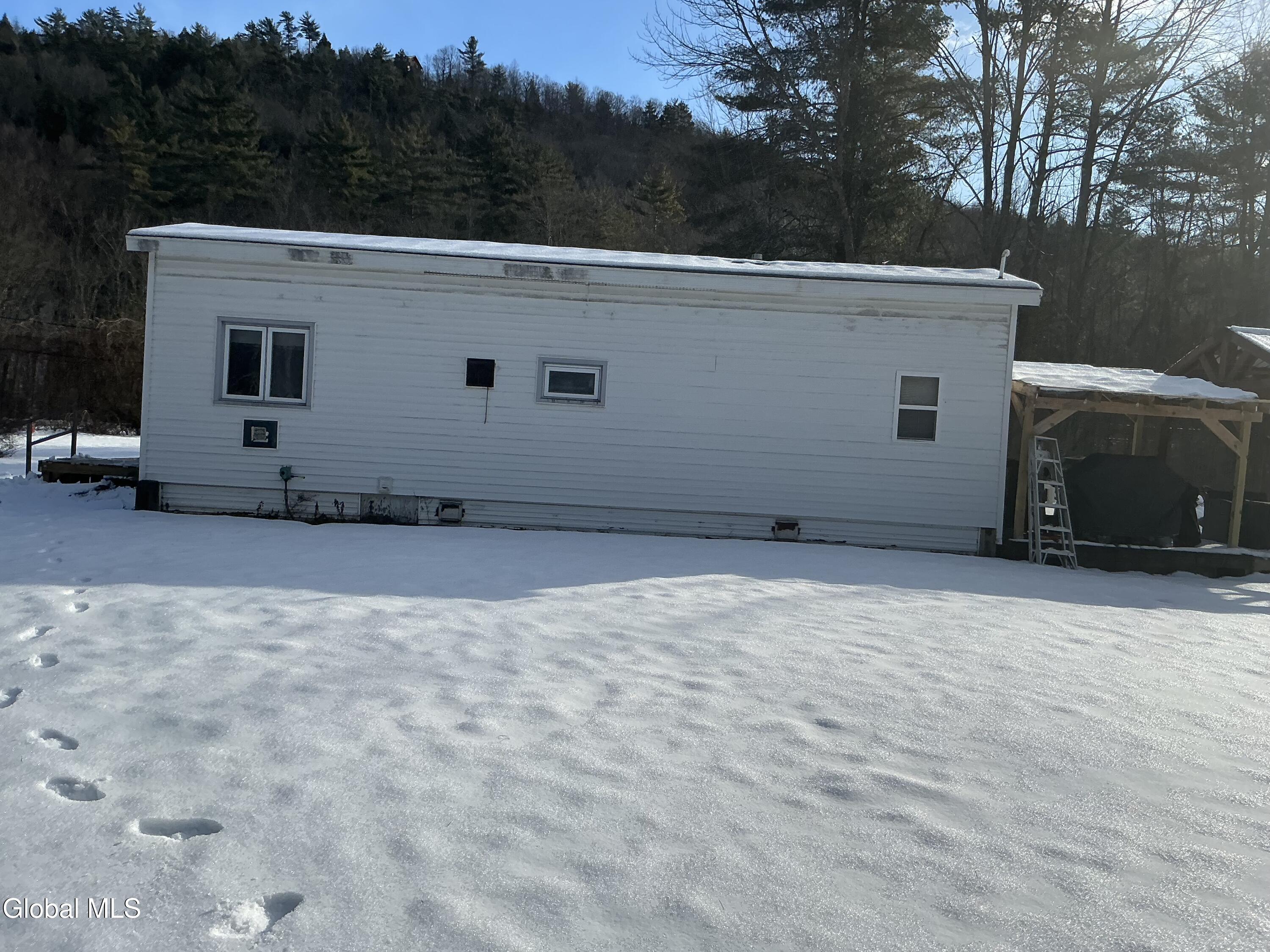 1999 Ridge Road Queensbury, NY 12804 - Photo 10 of 25 IMG_0138