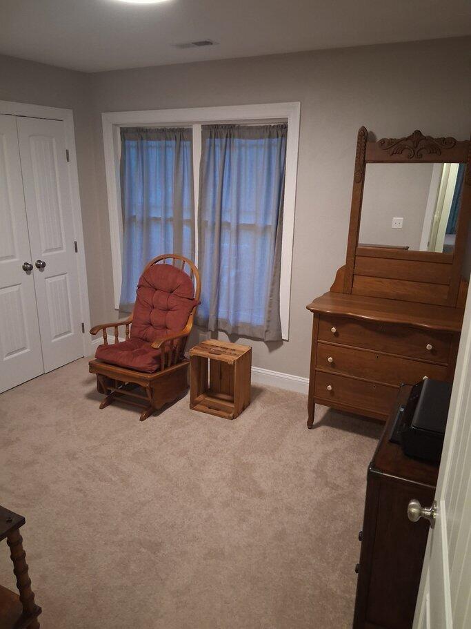 2348 East Ruritan Road Roanoke, VA 24012 - Photo 28 of 31 a living room with furniture