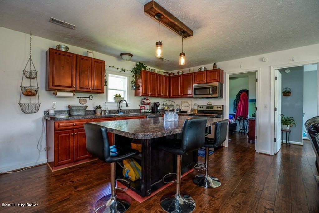 315 White Run Road Shepherdsville, KY 40165 - Photo 6 of 34 Kitchen