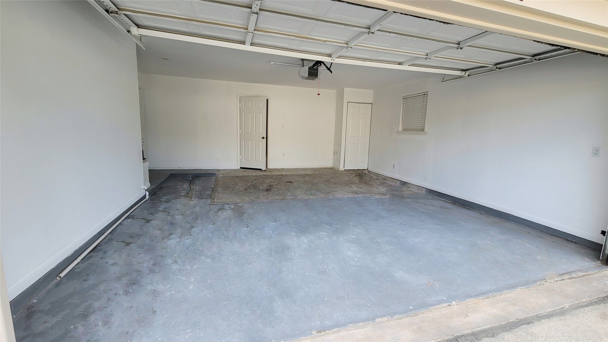 5227 Clarkston Lane Spring, TX 77379 - Photo 25 of 28 2 Car garage