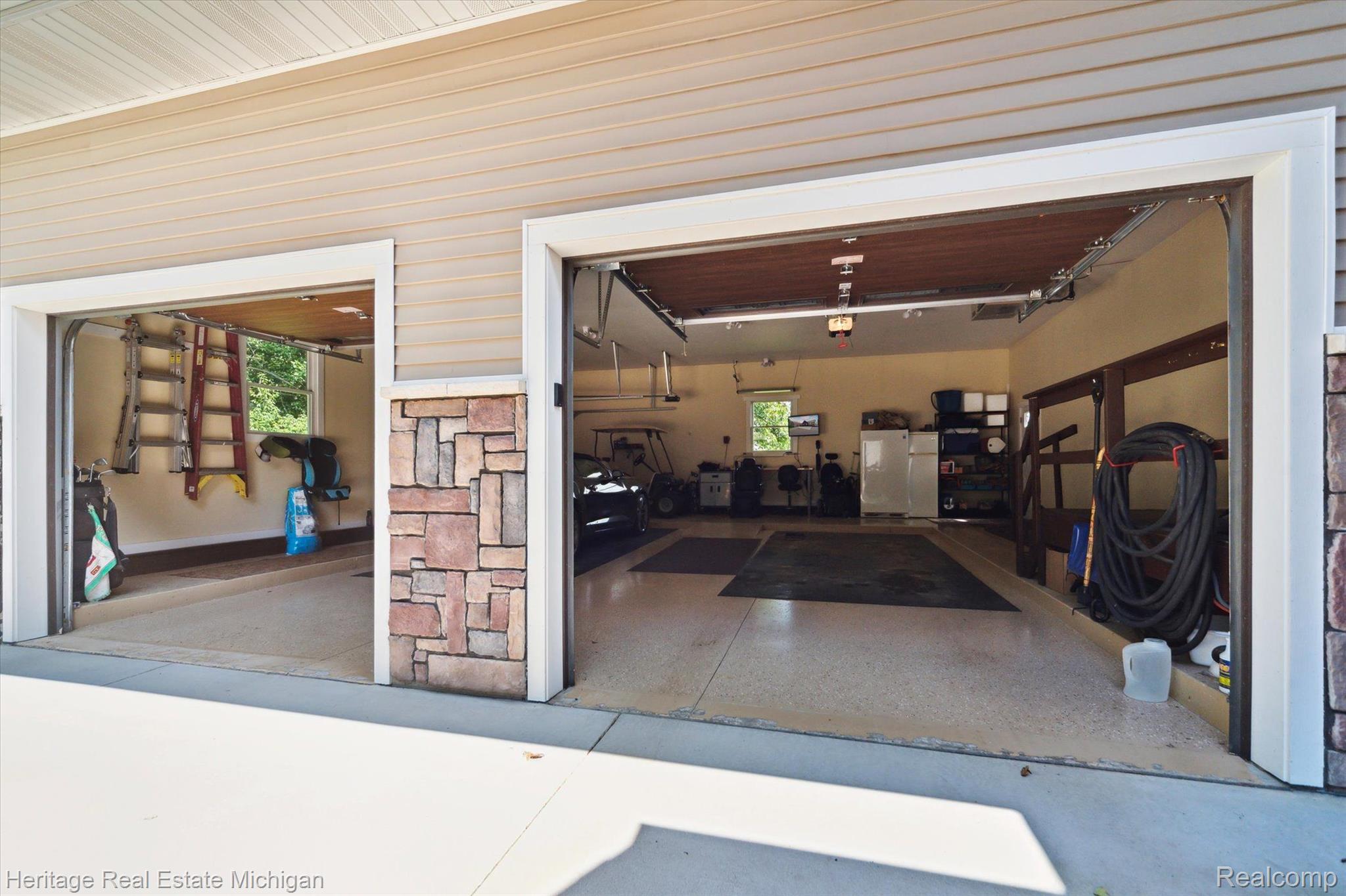 10540 Cole Road Byron, MI 48418 - Photo 50 of 76 Garage