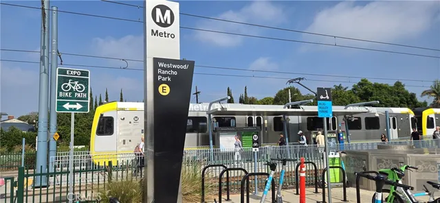 $6,500 | 2641 Westwood Boulevard, Rancho Park, CA 90064