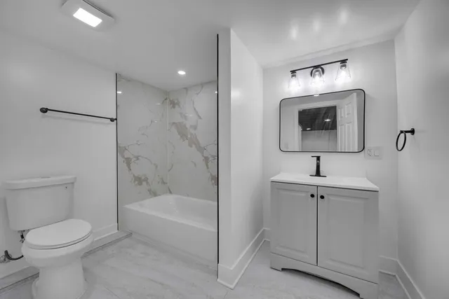 $305,000 | 1125 24th Avenue, Bellwood, IL 60104