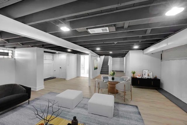 $305,000 | 1125 24th Avenue, Bellwood, IL 60104