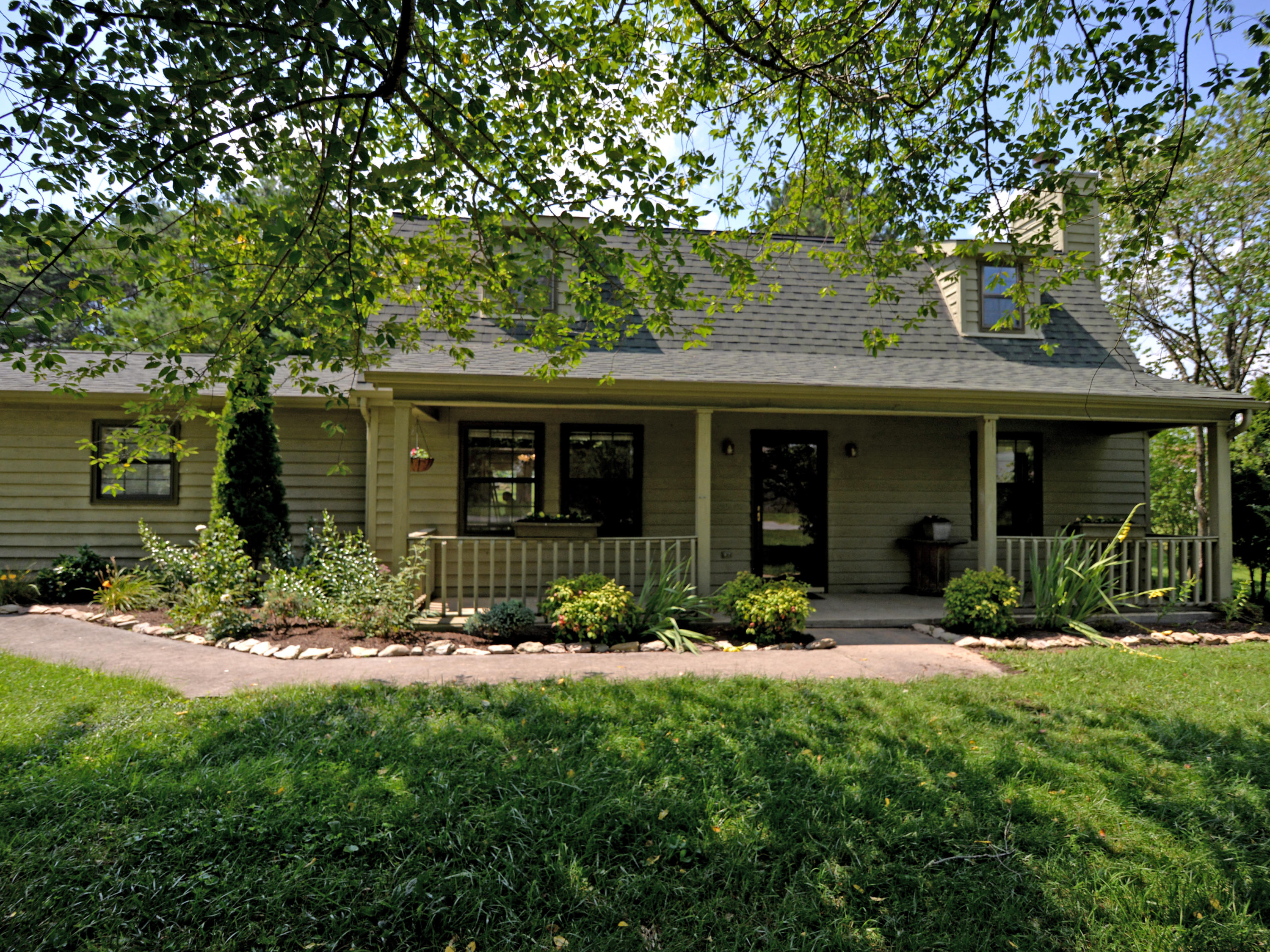 167 Ruth Street Corryton, TN 37721 - Photo 3 of 18 167 Ruth Street
