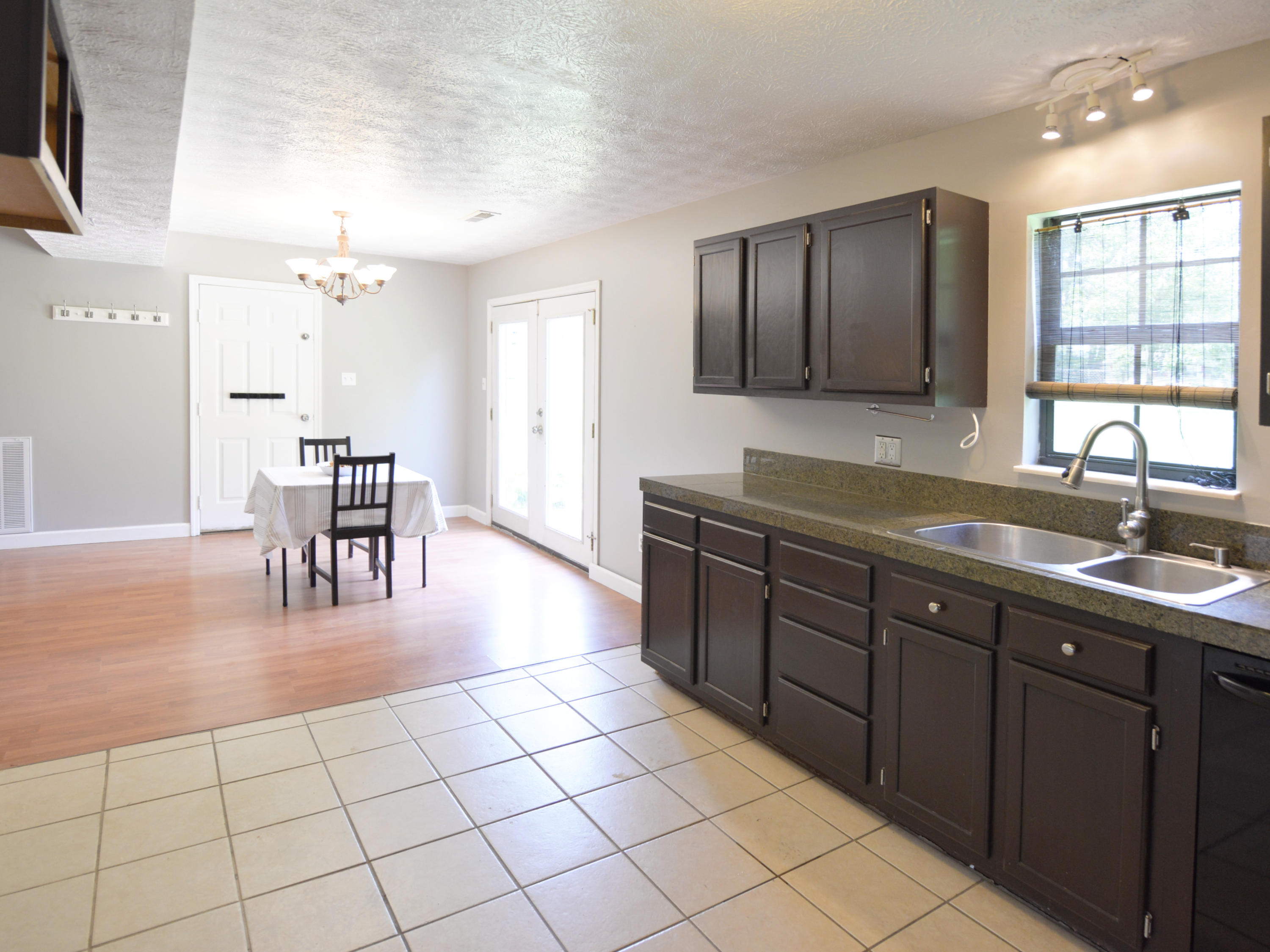 167 Ruth Street Corryton, TN 37721 - Photo 8 of 18 167 Ruth Street