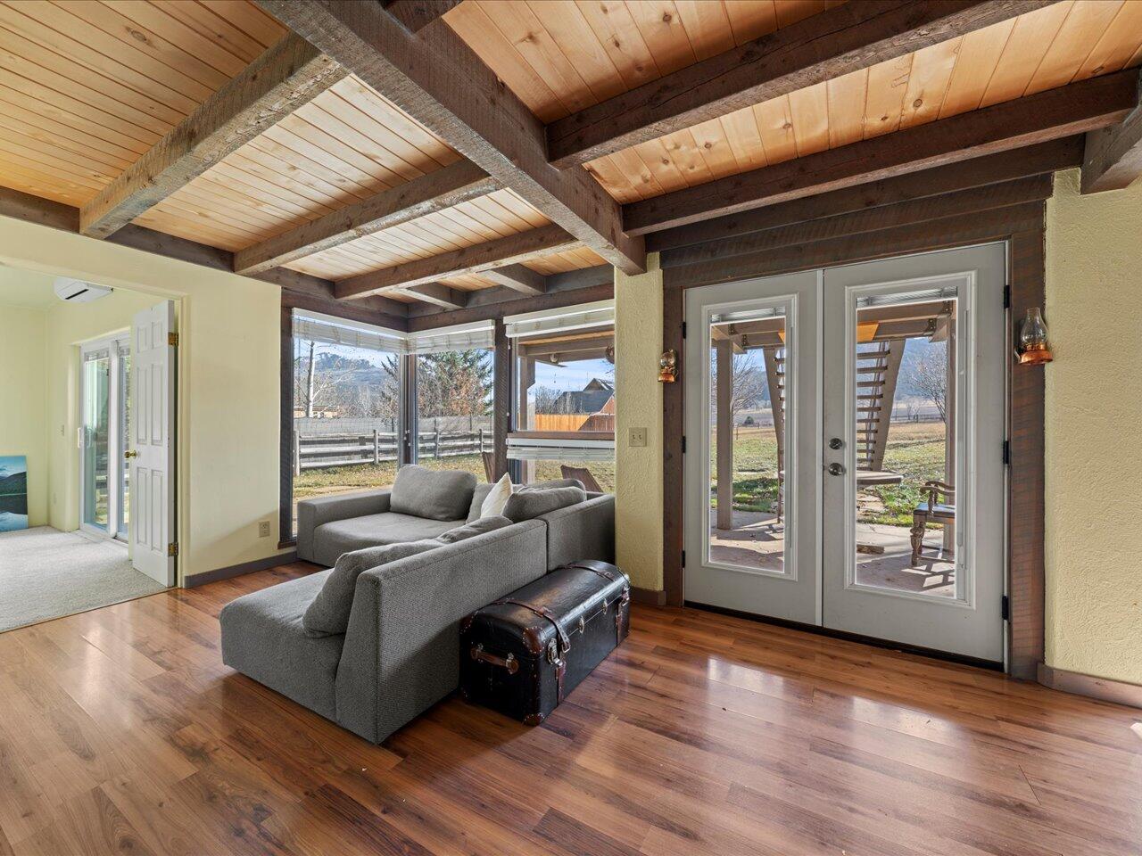 660 Tabernash Lane Ridgway, CO 81432 - Photo 13 of 38 14-20251114-DSC02388