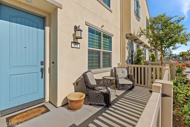 $475,000 | 975 West Clover Avenue, Rialto, CA 92376