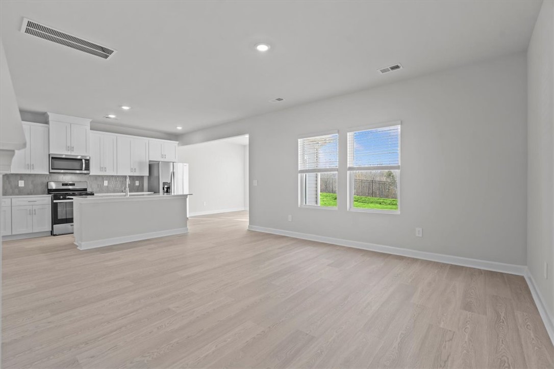 695 Cozy Blf Road Spartanburg, SC 29301 - Photo 4 of 24