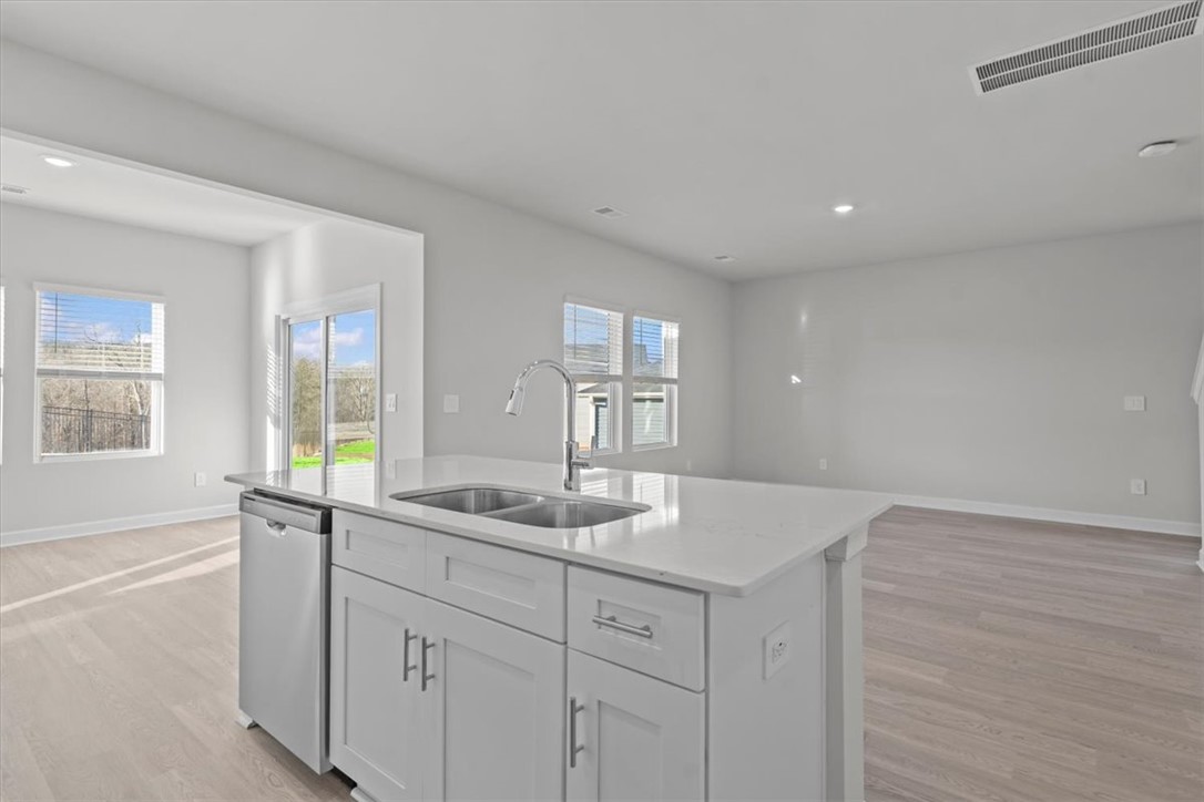 695 Cozy Blf Road Spartanburg, SC 29301 - Photo 7 of 24