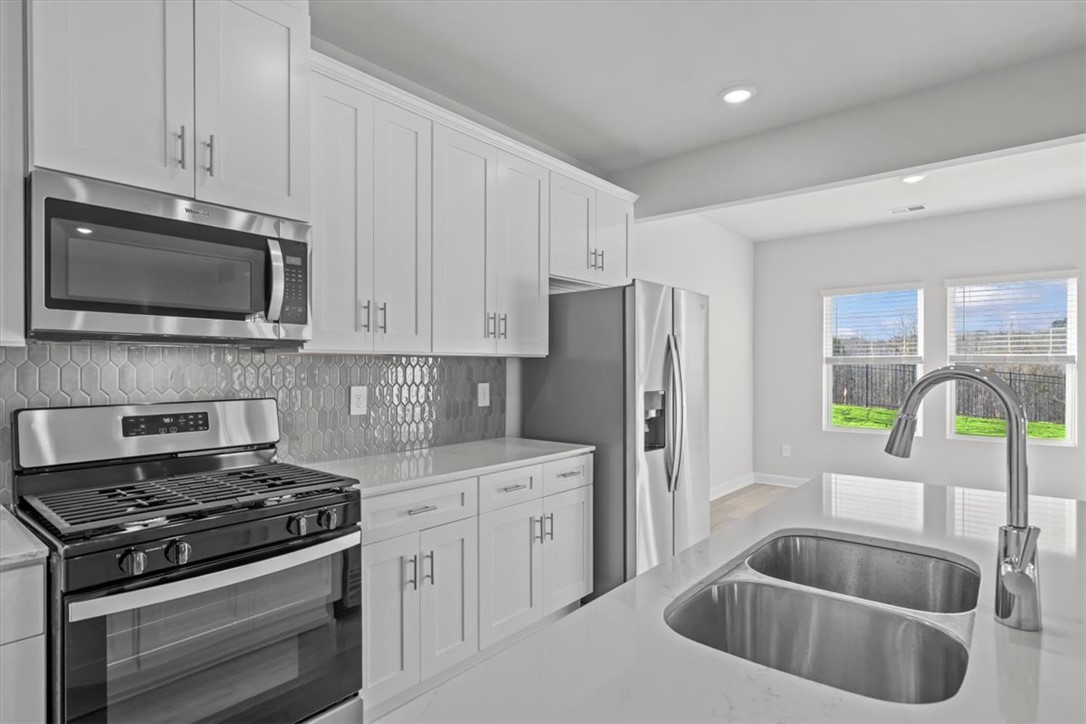 695 Cozy Blf Road Spartanburg, SC 29301 - Photo 8 of 24