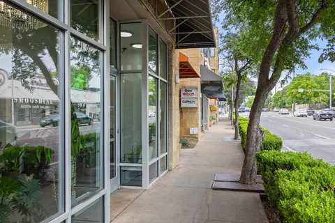$2,250 | 3016 Guadalupe Street, Unit 303, Austin, TX 78705