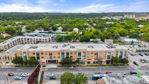 $2,250 | 3016 Guadalupe Street, Unit 303, Austin, TX 78705