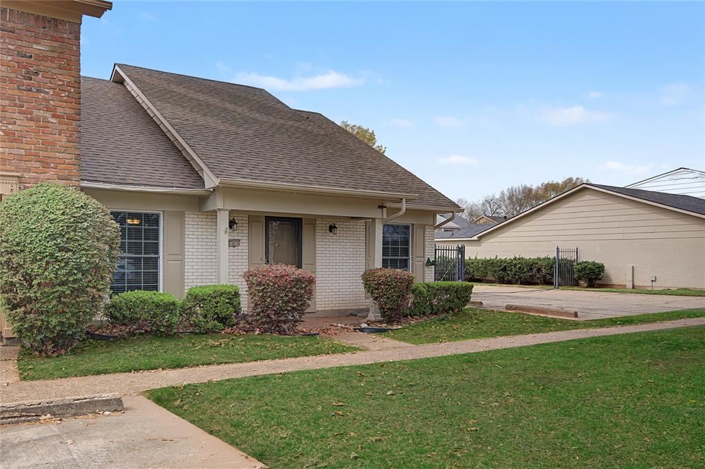10056 Alondra Street Shreveport, LA 71115 - Photo 2 of 31 a front view of house with yard and green space