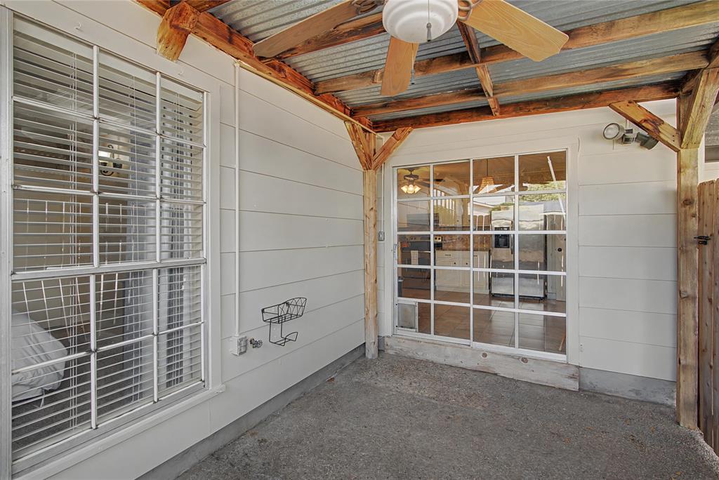 10056 Alondra Street Shreveport, LA 71115 - Photo 28 of 31 a view of front door