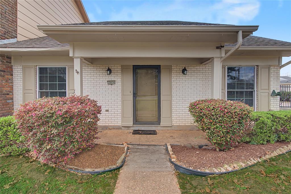 10056 Alondra Street Shreveport, LA 71115 - Photo 4 of 31 a front view of a house