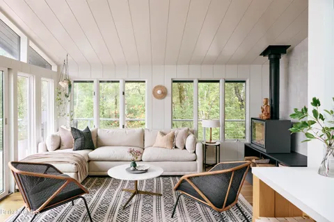 $2,690,000 | 19 Buckingham Lane, Monterey, MA 01245