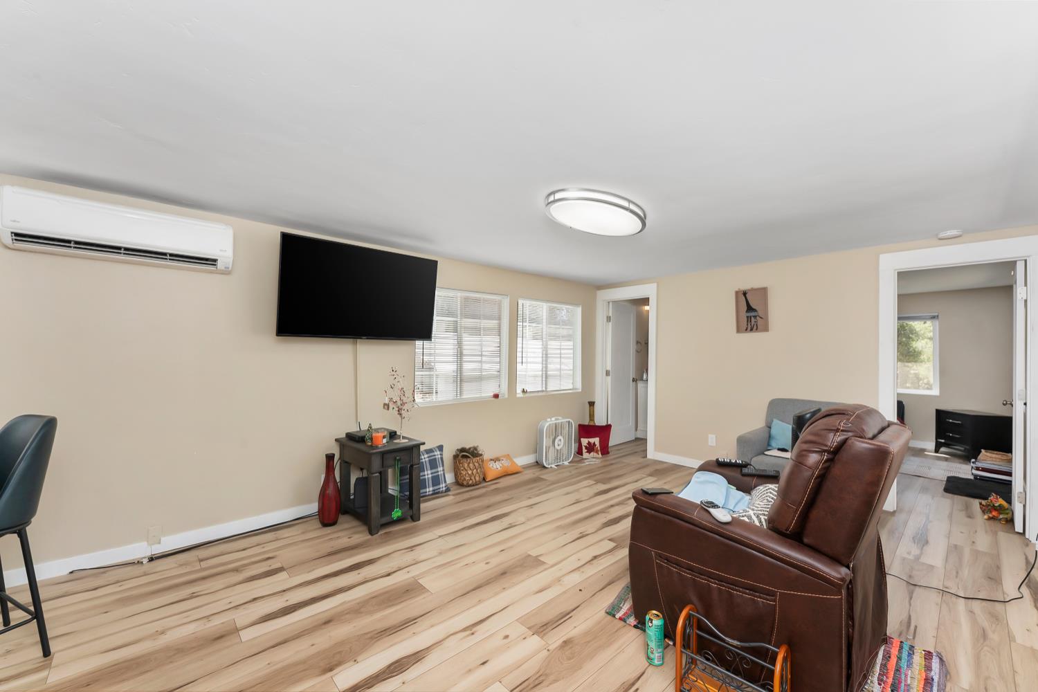 1525 Cold Springs Road, Unit 97 Placerville, CA 95667 - Photo 18 of 48 a living room with furniture and a flat screen tv