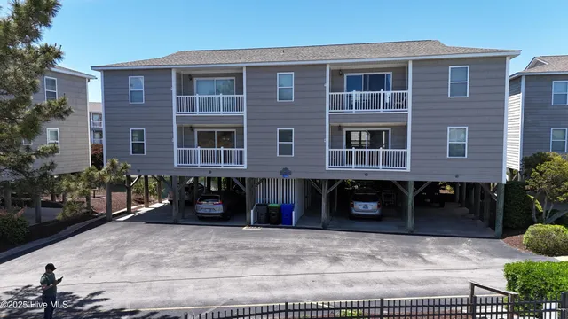 $430,000 | 250 West 2nd Street, Unit 2B, Ocean Isle Beach, NC 28469