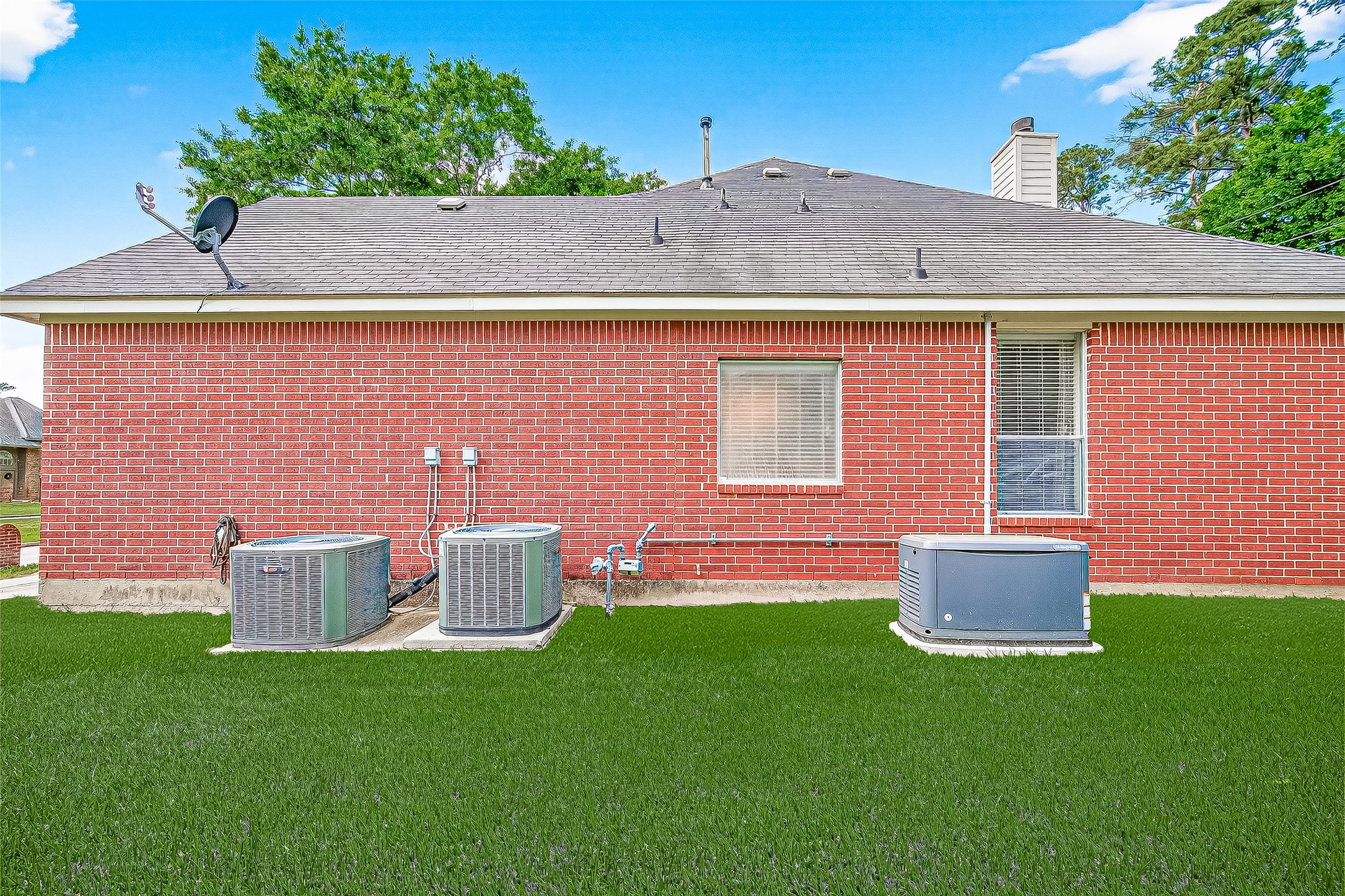 19726 Teller Boulevard Spring, TX 77388 - Photo 2 of 38 Whole home Honeywell Generator, installed March 2025. AC replaced in 2017 and 2018.