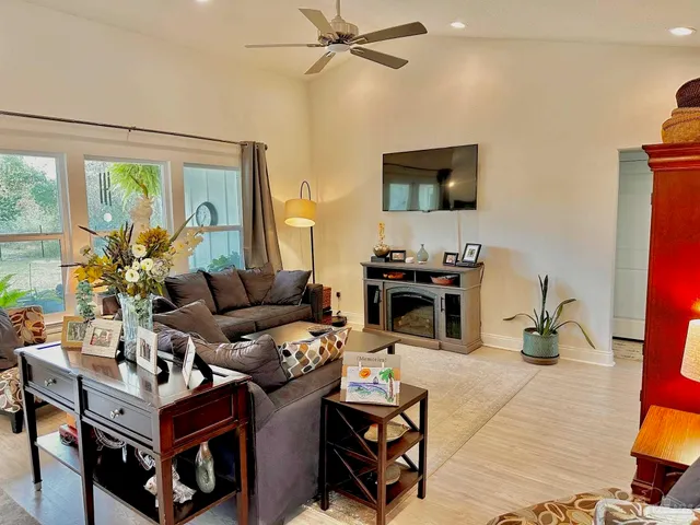 $499,900 | 1646 Ocean Breeze Lane, Gulf Breeze, FL 32563