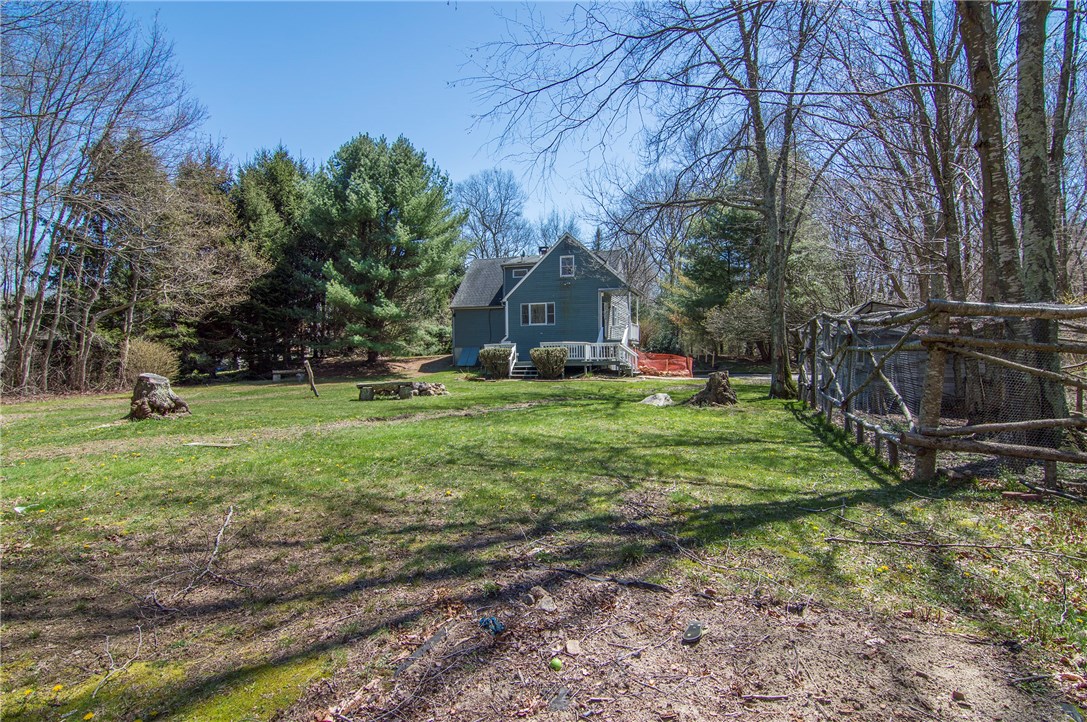 286 Collins Road Hopkinton, RI 02804 - Photo 8 of 33