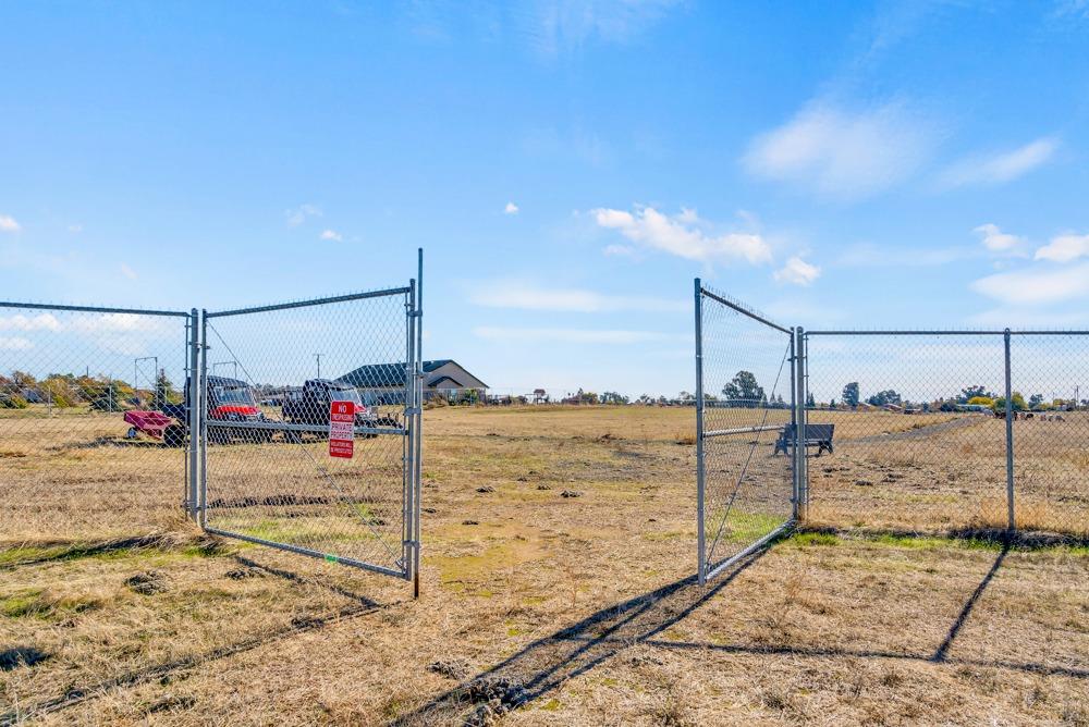 0 Delano Street Elverta, CA 95626 - Photo 4 of 18 a view of a outdoor space