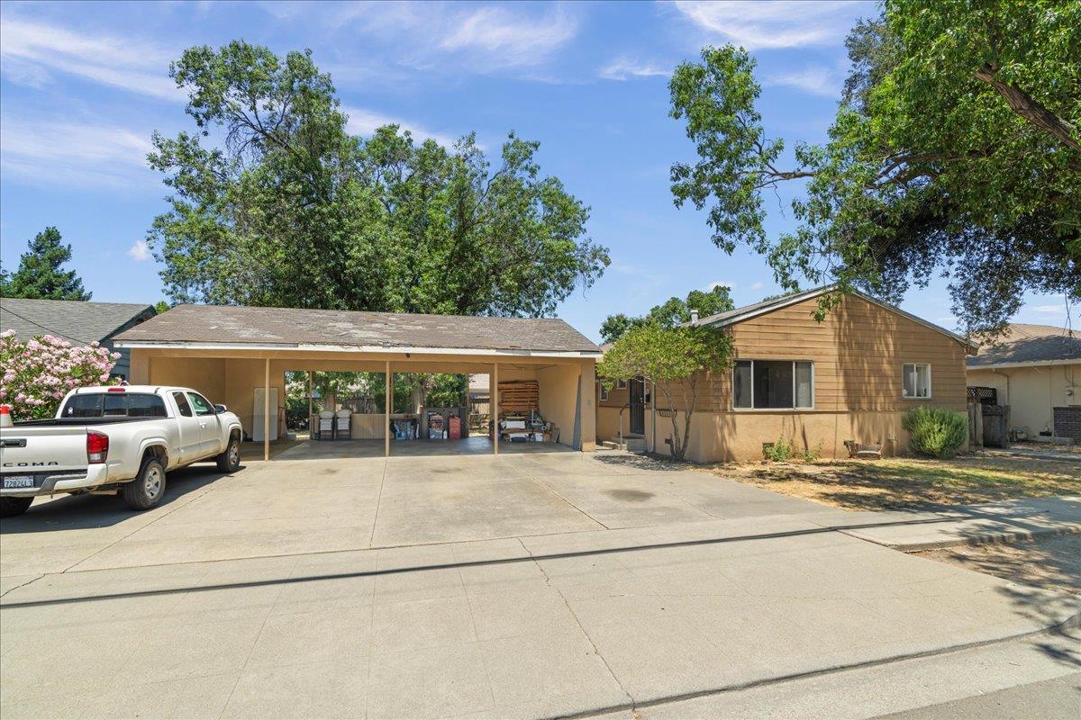 1556 Fourth Street Livermore, CA 94550 - Photo 2 of 18 a view of a house with a outdoor space