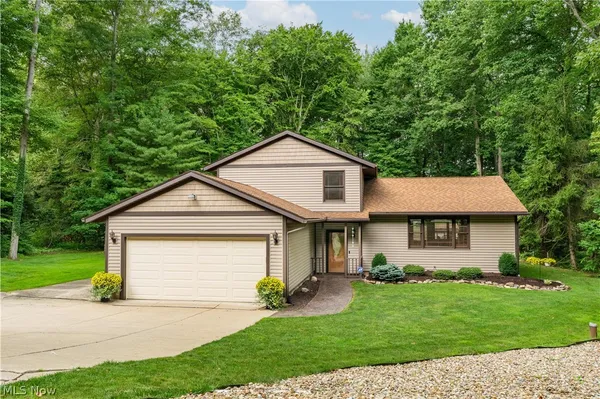 $345,000 | 563 Kapity Drive, Mogadore, OH 44260