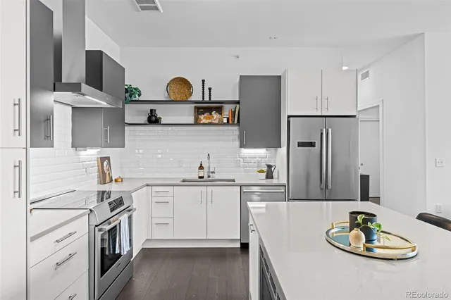 $565,000 | 2525 Arapahoe Street, Unit RD315, Denver, CO 80205