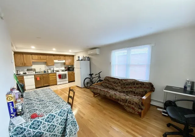 $3,500 | 185 Sydney Street, Unit 1, Boston, MA 02125