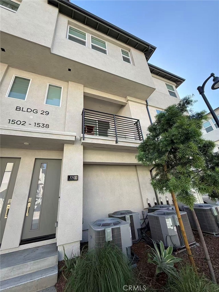 1522 West Bushell Street Anaheim, CA 92805 - Photo 2 of 26