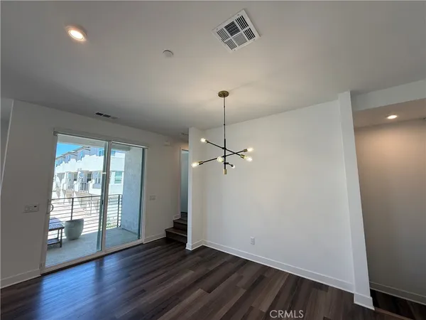 $3,900 | 1522 West Bushell Street, Anaheim, CA 92805