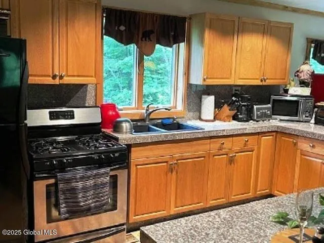 $239,900 | 11 Beauregard Way, Minerva, NY 12851