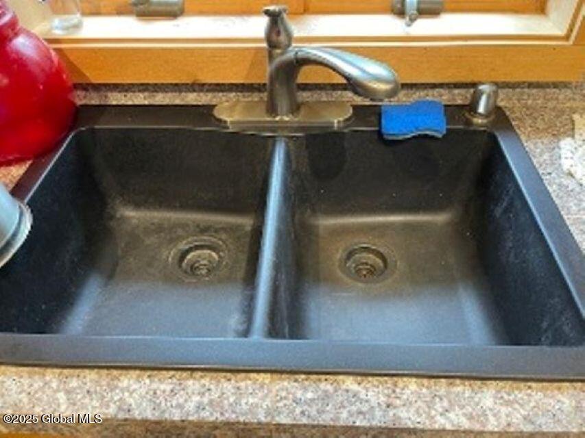 11 Beauregard Way Minerva, NY 12851 - Photo 8 of 18 recsink