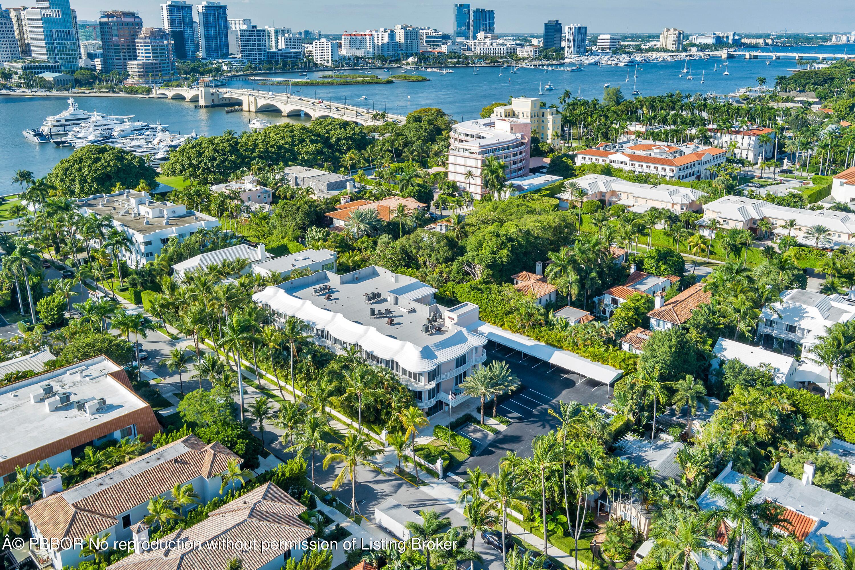 429 Australian Avenue, Unit 110 Palm Beach, FL 33480 - Photo 17 of 18 a view of a city
