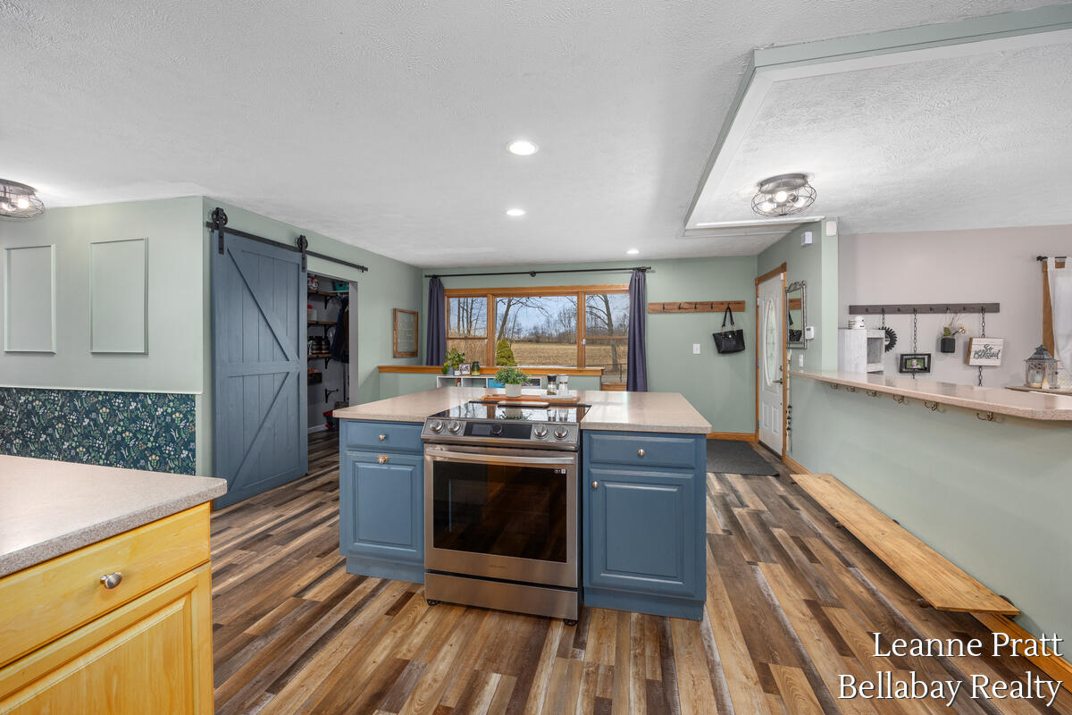 3840 Harrington Road Delton, MI 49046 - Photo 16 of 32 3840-Harrington_010