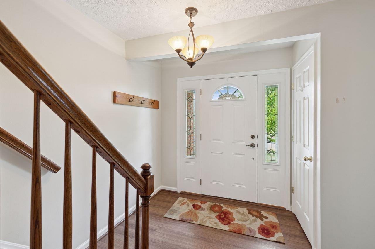 706 Yorkhaven Road Springdale, OH 45246 - Photo 3 of 35 Gallery Image 3