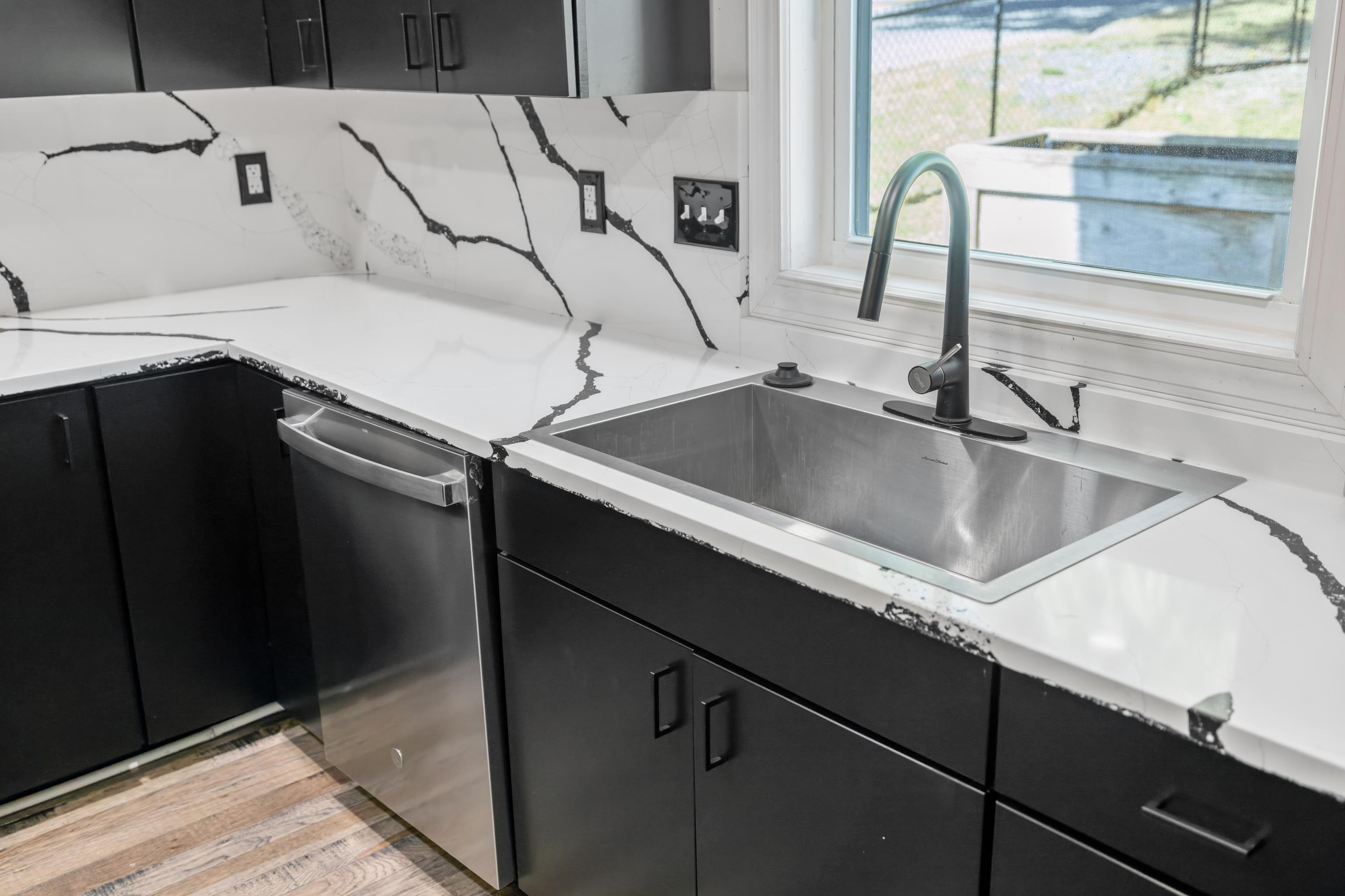 477 Chestnut Avenue Waynesboro, VA 22980 - Photo 14 of 49