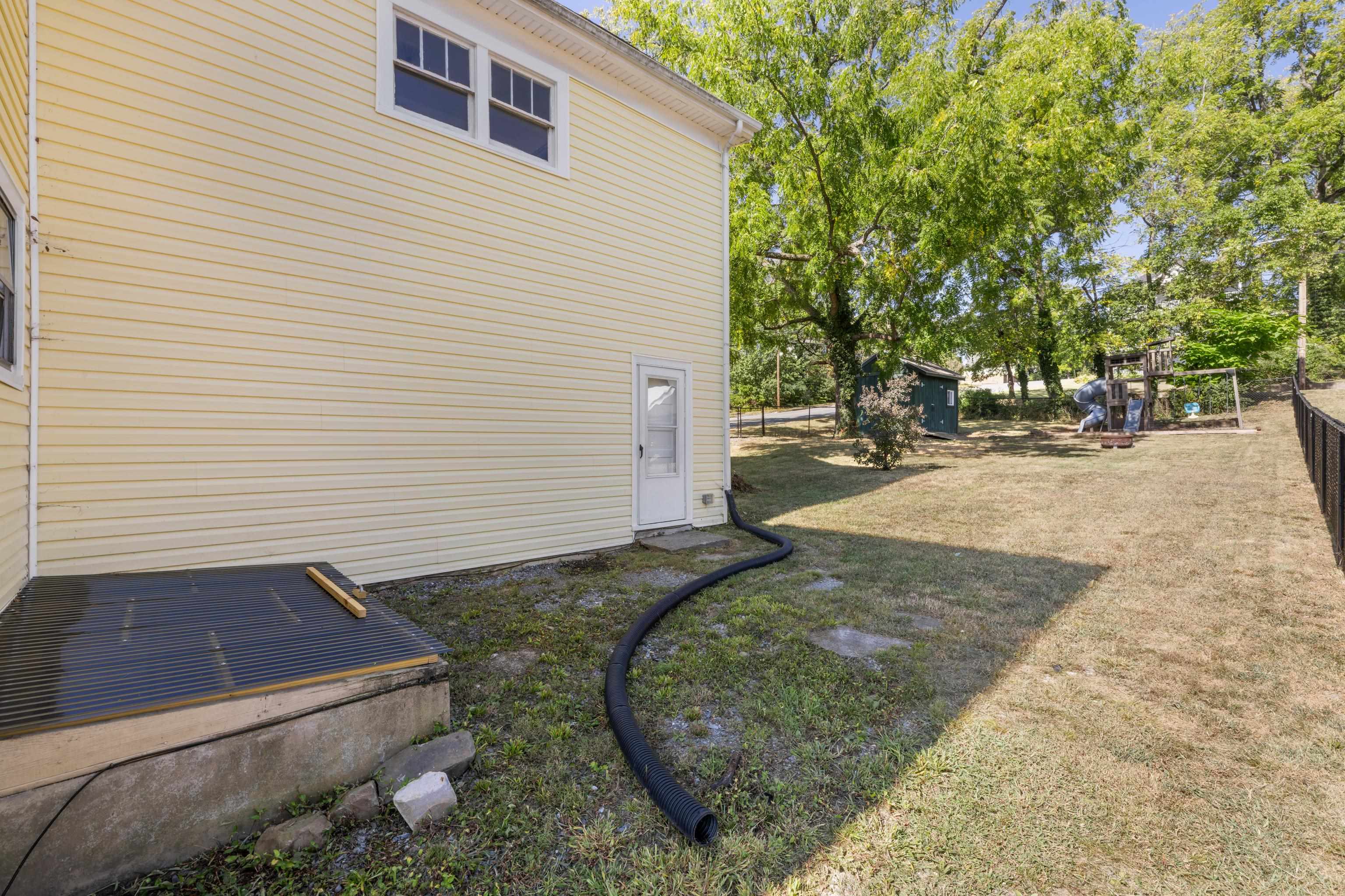 477 Chestnut Avenue Waynesboro, VA 22980 - Photo 37 of 49