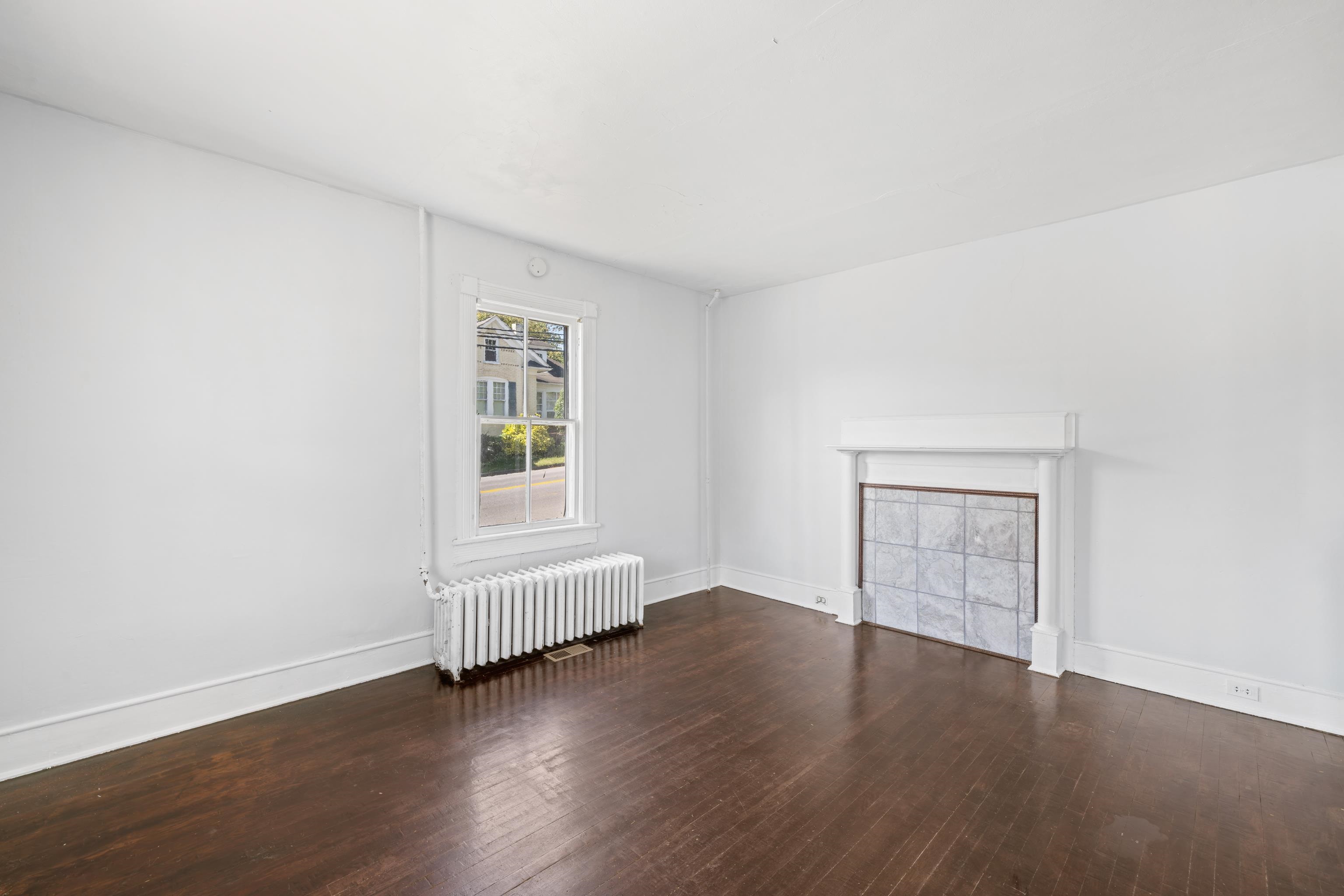 477 Chestnut Avenue Waynesboro, VA 22980 - Photo 9 of 49